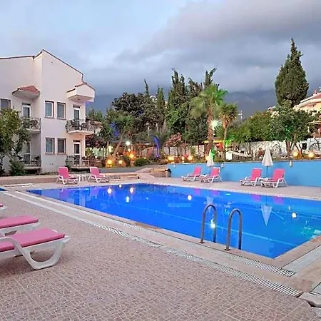 Yunus Hotel 2*